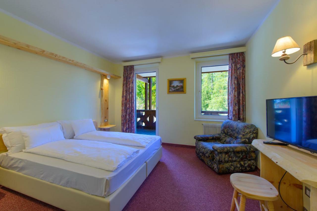 Park Hotel Faloria Canazei Exterior photo